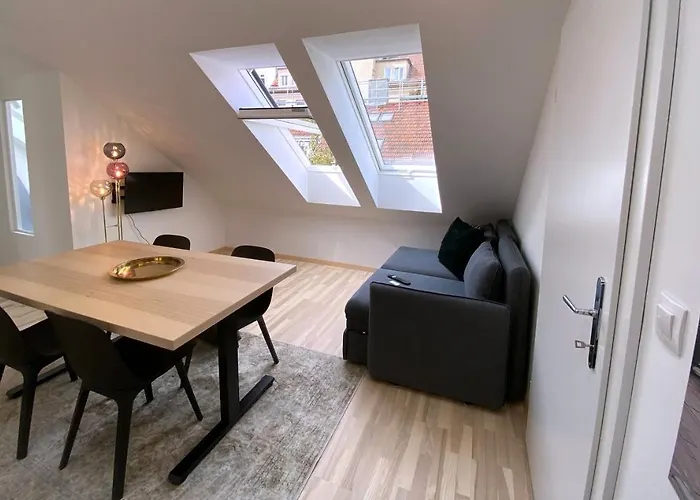 Stilvolle Dachgeschosswohnungen Mit Balkon In Innenstadt Naehe Apartamento *