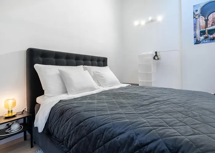 Stilvolle Dachgeschosswohnungen Mit Balkon In Innenstadt Naehe *