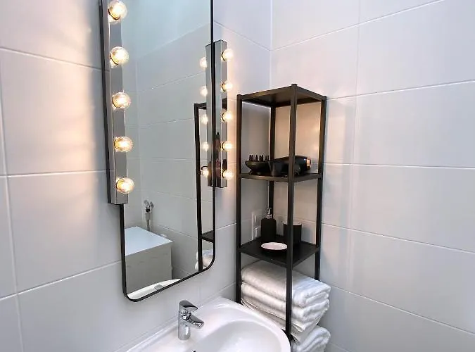 Apartamento Stilvolle Dachgeschosswohnungen Mit Balkon In Innenstadt Naehe *