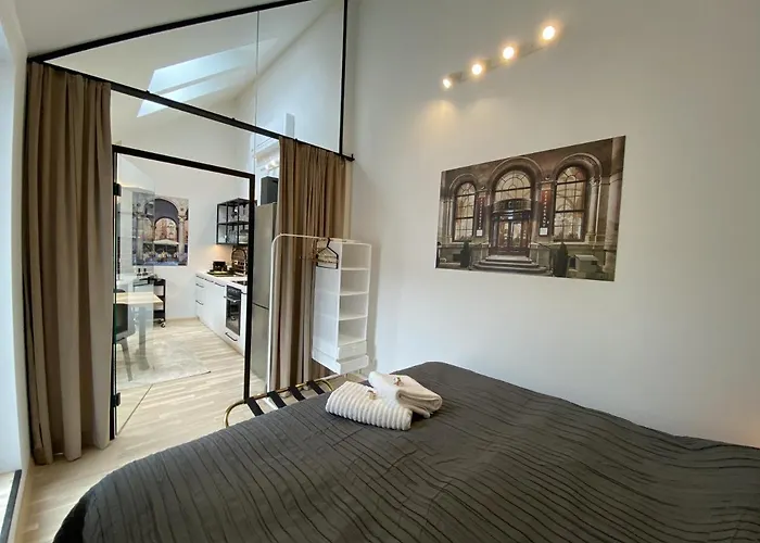 Apartamento Stilvolle Dachgeschosswohnungen Mit Balkon In Innenstadt Naehe