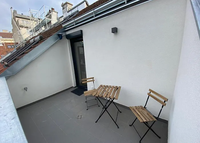 Apartamento Stilvolle Dachgeschosswohnungen Mit Balkon In Innenstadt Naehe *
